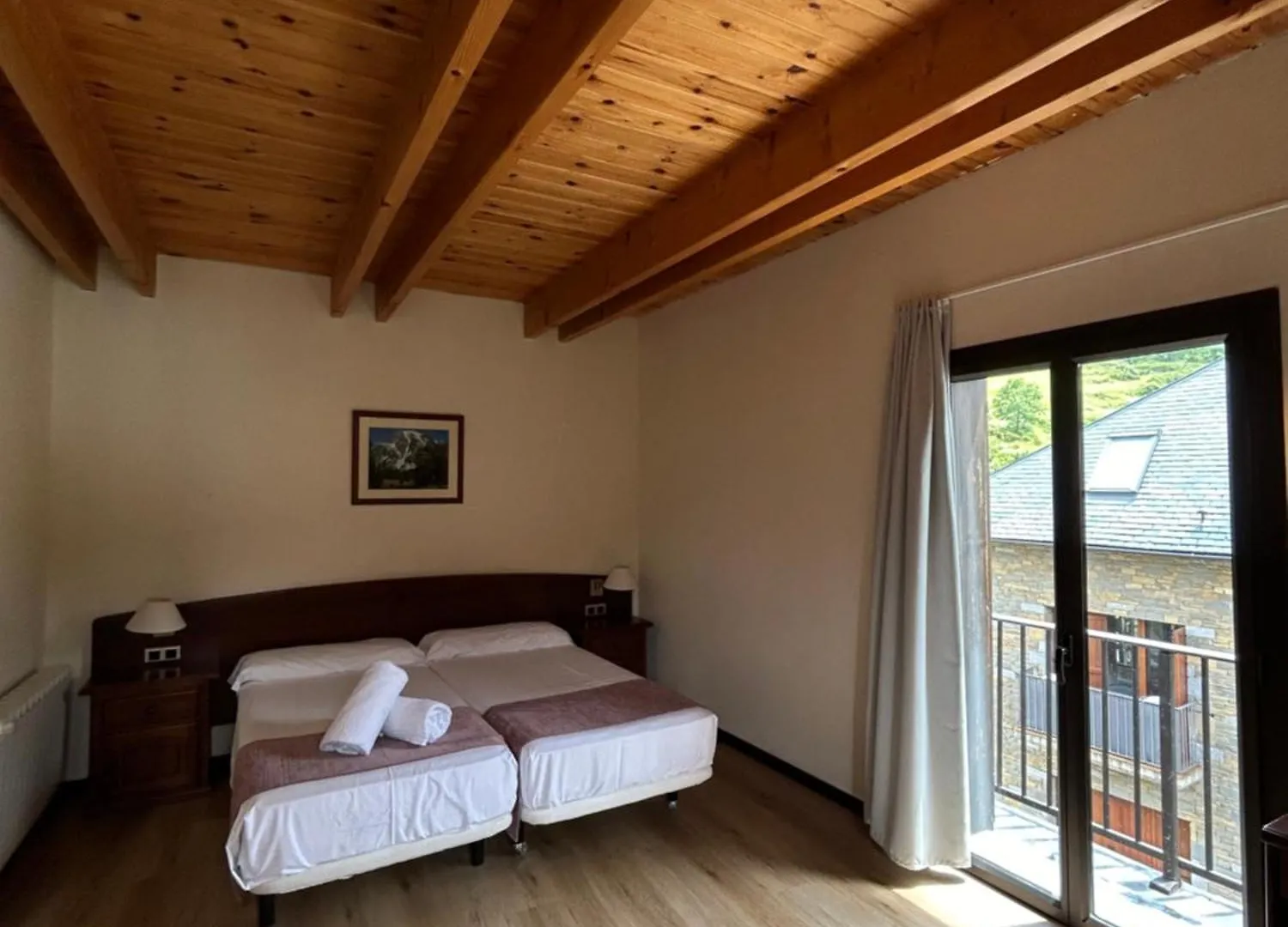 ***  Hotel Romanic Taull Spain