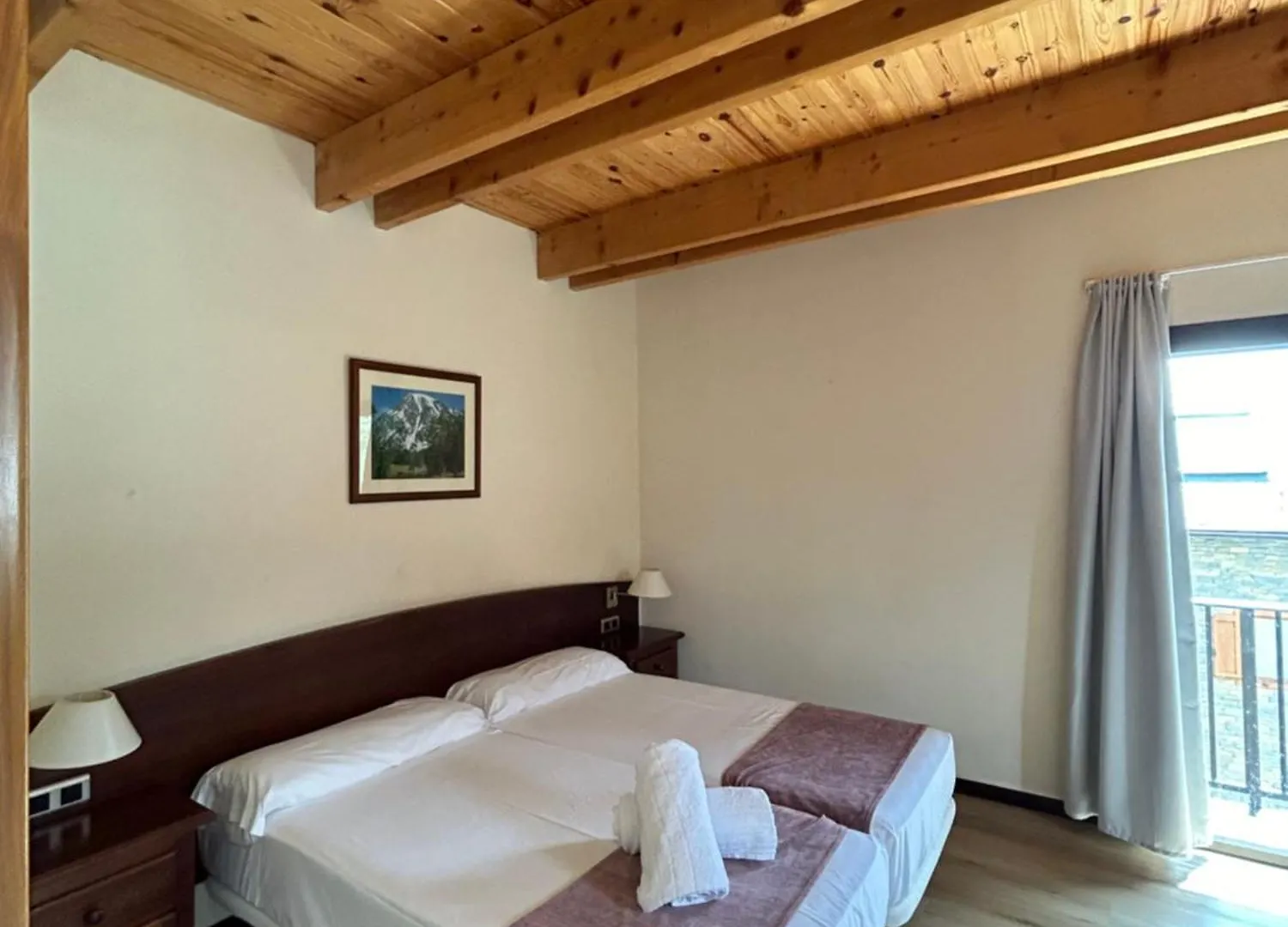 Hotel Romanic Taull Spain